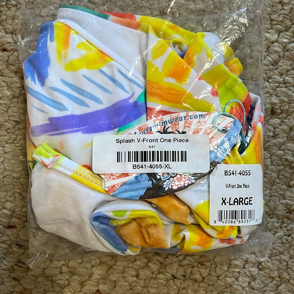 NWT V front one peice swimsuit